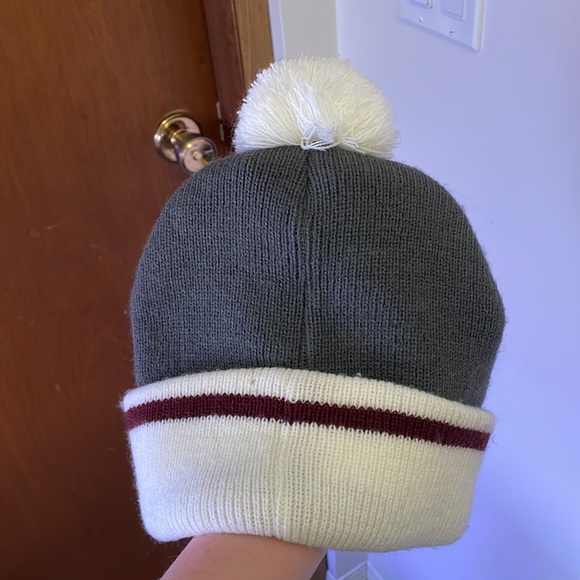 Canada warm toque Large Adults - Picture 4 of 5